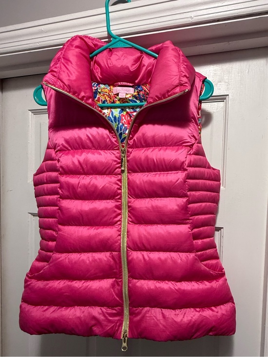 Lilly Pulitzer Jackets & Blazers - Lilly Pulitzer Hot Pink Quilted Vest with Multicolor Lining
